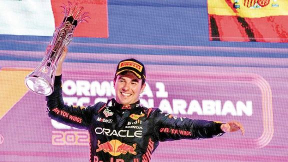 Fórmula 1: Checo Pérez logró un gran triunfo en Arabia Saudita