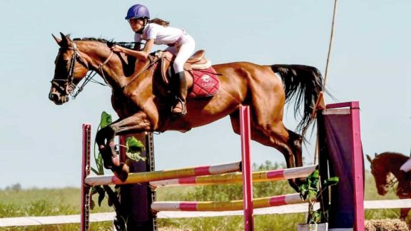 Posadas espera por la copa de saltos hípicos