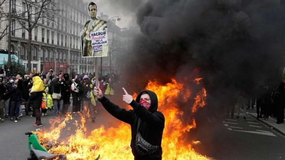 Disturbios en Francia en una nueva movilización masiva 