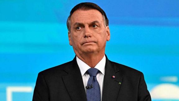 Bolsonaro vuelve a Brasil luego de tres meses en EE.UU.