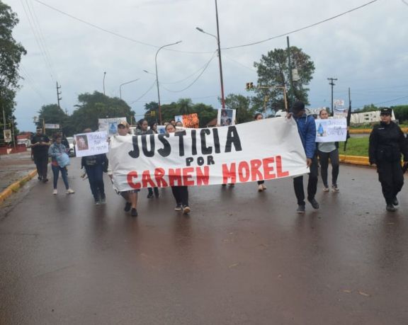 Con dolor e incertidumbre, marcharon por Carmen Morel en Jardín América