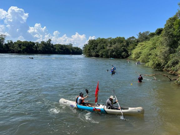 Tras 12 años se reeditó la travesía náutica por el río Iguazú