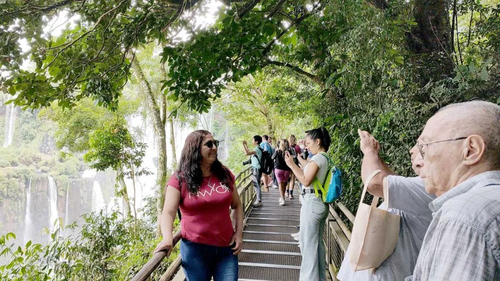 Miles de turistas eligieron Misiones para disfrutar de la belleza natural