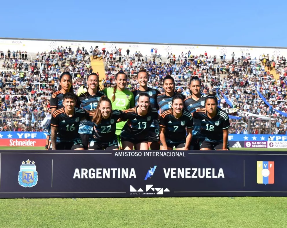 Fútbol femenino: Argentina goleó 3-0 a Venezuela en La Rioja 