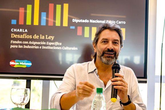 “Que los artistas puedan vivir en sus provincias”