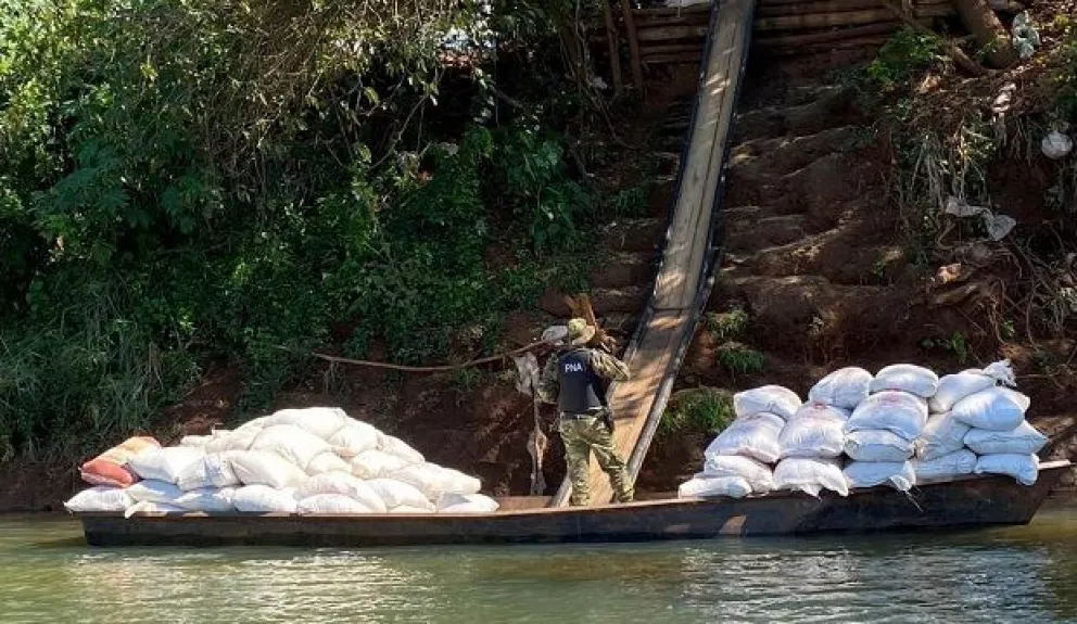 Incautan más de diez toneladas de soja que pretendían cruzar a Brasil