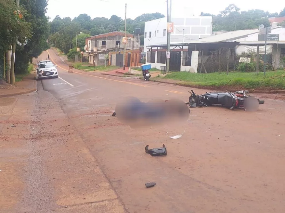 Motociclista falleció al colisionar con una camioneta en Posadas 