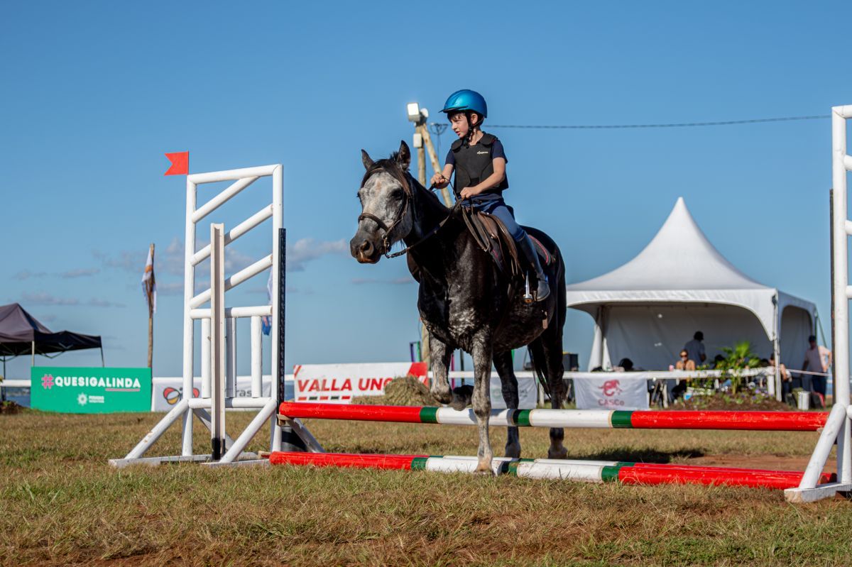 Equitación: Costa Sur vivió los primeros saltos