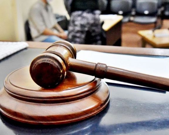 Docente condenado a 10 años por abuso sexual en perjuicio de su hija