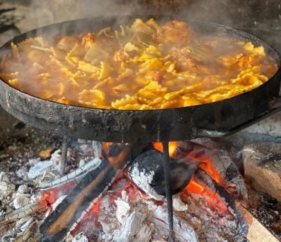 Pollo al disco con ravioles
