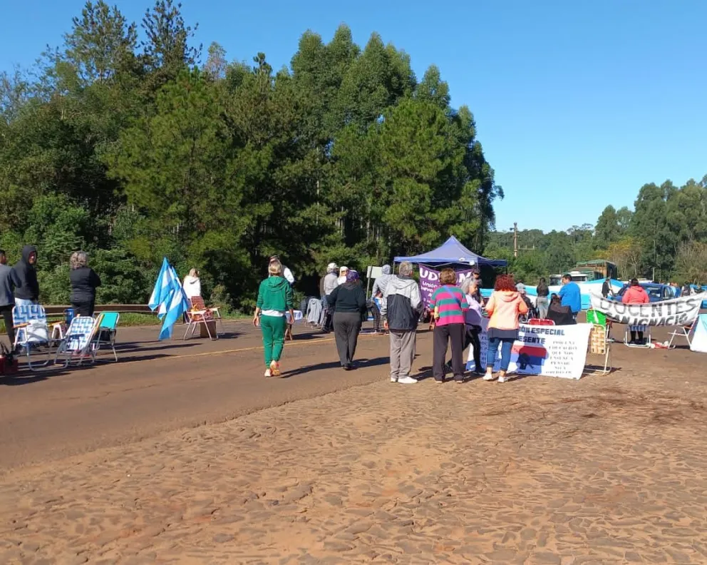 Corte total en la Ruta 12 a la altura de San Ignacio | El Territorio