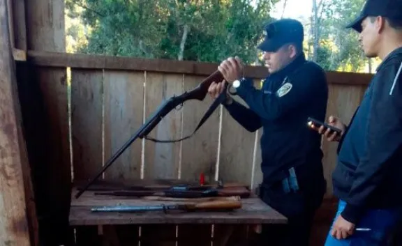 Incautaron armas y continúa la búsqueda de Julio Da Silva