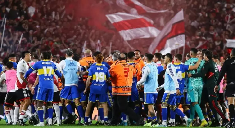 Es oficial: las sanciones para los jugadores expulsados de River y Boca tras el escándalo en el Superclásico