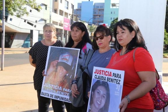 Familiares de Claudia Benítez marcharon por justicia y celeridad en la investigación