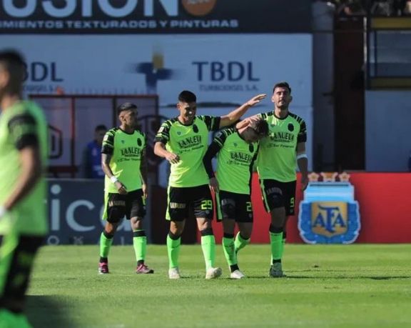 Liga Profesional: San Lorenzo perdió con Barracas y Racing empató ante Defensa 