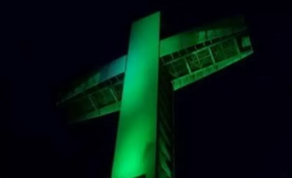 El Parque Temático se ilumina de verde por el Día Nacional de la Donación de Órgano