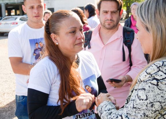 "Que sirva para entender que agarrar un volante tiene muchas responsabilidades", apuntó la mamá de una víctima