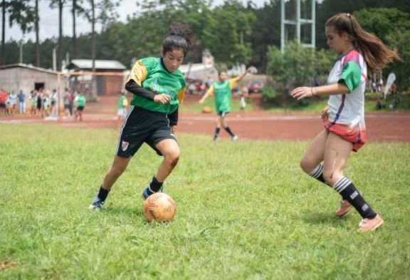 Iguazú: realizarán un torneo relámpago de futbol femenino a beneficio del Hogar de Ancianos San Ramón