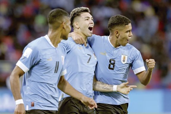 Uruguay y Corea del Sur ganaron y se metieron  en las semifinales