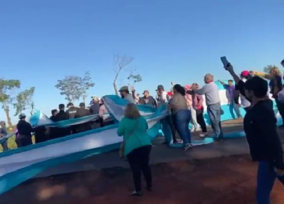 Tensión a la altura del peaje de San José por corte docente