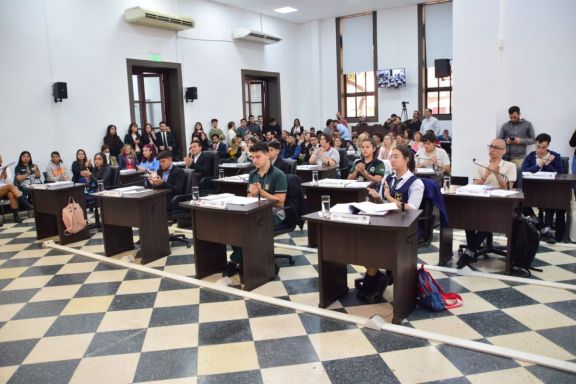 Se promulgó la creación de parlamentos estudiantiles en todos los concejos deliberantes de Misiones