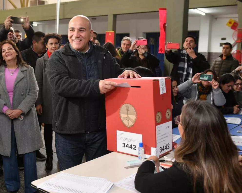 Elecciones en Tucumán: “Fue una jornada cívica con una gran afluencia del pueblo tucumano”, dijo Manzur